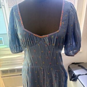 Dôen Tetra dress in Ciel Carnation Embroidery Size Large